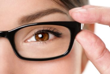 How to strengthen eyesight with 10 healthy foods
